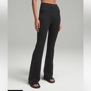 Lululemon super-high waisted flared pant nulu size 2